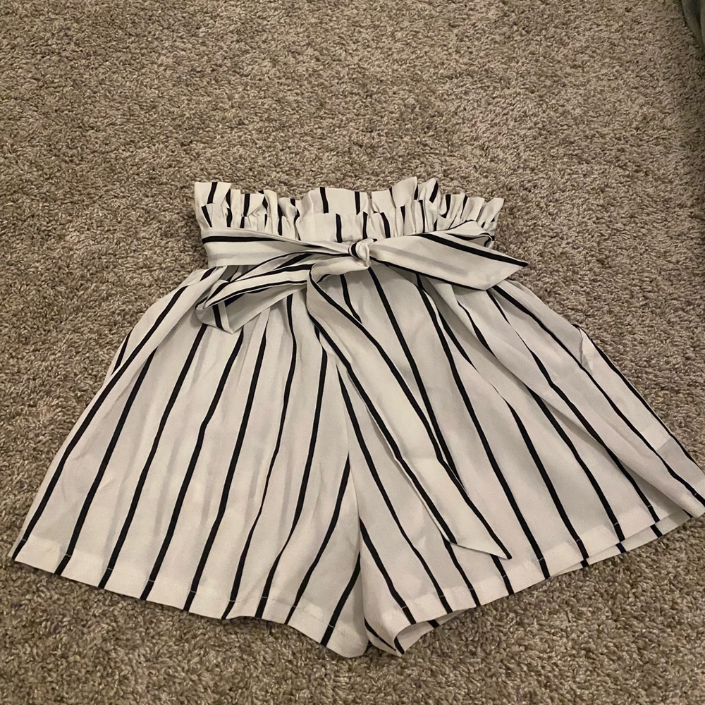 Stripped Flared Shorts Size S